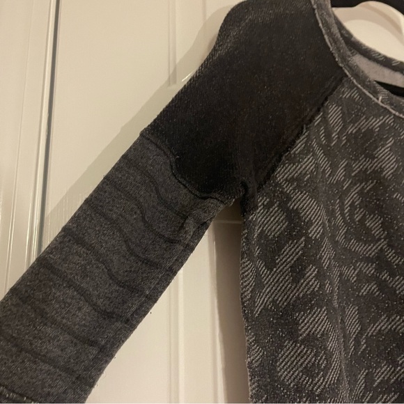 🎉HOST PICK🎉 Free People black & grey “Bed of Roses” pullover sweater - Picture 13 of 16